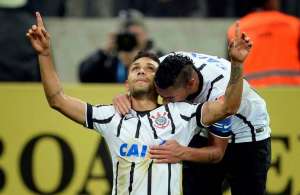 Antes titular incontestável, Ralf pode virar reserva no Corinthians