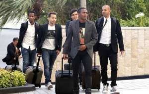 Após vitória do Corinthians, jogadores da seleção 'zoam' Ricardo Goulart e Everton Ribeiro