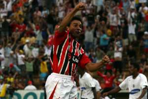 São Paulo é condenado a pagar meio milhão a Alex Dias, ex-Vasco e Fluminense