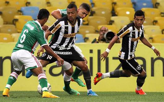 Com vários desfalques, o Botafogo perdeu para o Palmeiras em jogo de seis pontos no Maracanã