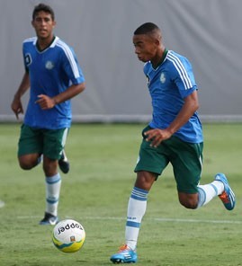 Cotado no São Paulo, Gabriel Fernando, craque da base palmeirense, nega salário alto