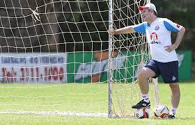 Bahia x Chapecoense - Com um ponto de diferença, times fazem decisão contra degola