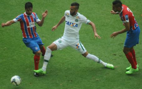 Leandro, da Chapecoense, foi importante no esquema tático de Jorginho para vencer o Bahia, por 1 a 0, em Salvador - Foto: Cleberson Silva - Chapecoense