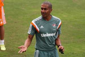 Cristóvão Borges admite má fase e diz que mudará o Fluminense