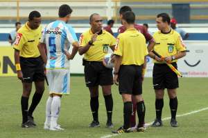 Série C: CBF divulga arbitragem para primeira decisão entre Macaé x Fortaleza