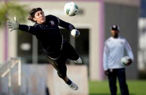 Cássio minimiza crítica aos zagueiros do Corinthians