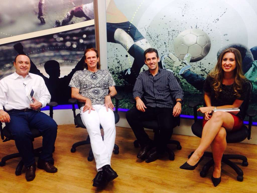 Artur Eugênio, Sérgio Guedes, Léo Condé e Ana Cecília: Camarote, da Rede Família, cheio de ideias