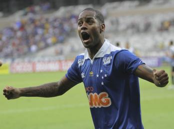Dedé pede apoio para superar má fase no Cruzeiro 2 0002050035785 img