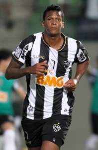 Família teme que Jô repita trajetória de Adriano Imperador