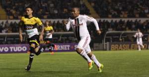 Fluminense x Criciúma - Flu tenta arrancada por vaga no G4