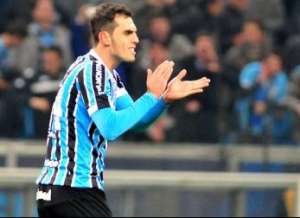 Rhodolfo e Giuliano não treinam e desfalcam o Grêmio contra o Goiás