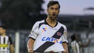 Série B: Douglas treina e reforça o Vasco contra o Santa Cruz