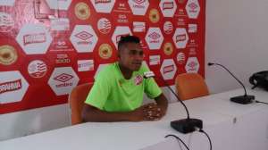 Série B: Neílson, ex-lateral da Ponte Preta, pode ganhar uma chance no time titular do Náutico