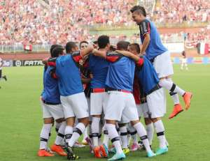 SÉRIE B: Joinville goleia Ceará, assume a vice-liderança e Vasco cai em Pernambuco