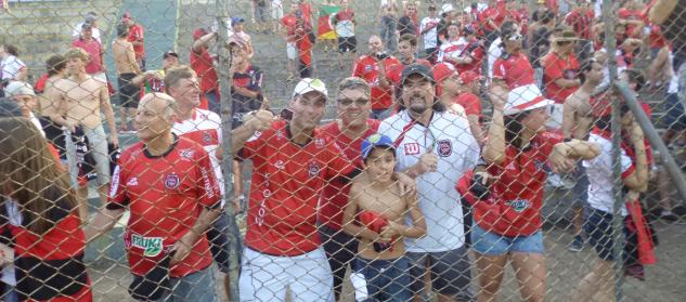 Torcedores do Brasil cruzaram o país para festejar o acesso do Xavante em Taguatinga - Foto: Sérgio Porto - AFI