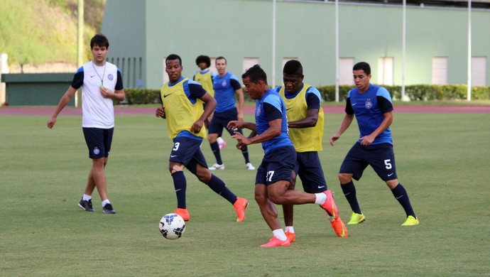 Bahia treina nesta segunda e Gilson Kleina, mais uma vez, não revela time titular
