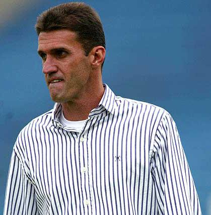 Vagner Mancini vê 'decisão' e pode usar 3 volantes no Botafogo