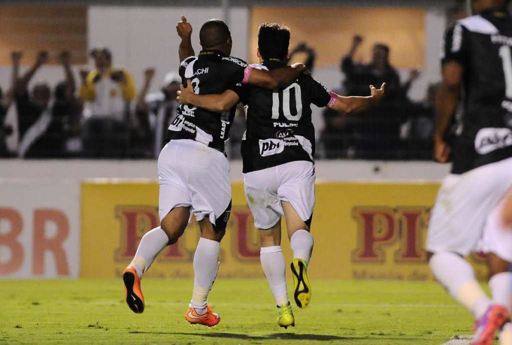 Cafu e Renato Cajá brilharam na vitória da Ponte contra o Avaí - Rodrigo Villalba - AFI