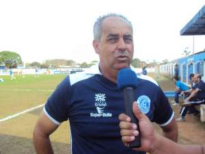 ​Goianésia renova contrato com o técnico Jorge Saran para temporada 2015