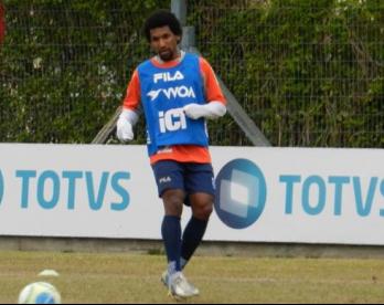 Para o lateral Marrone, confronto com a Ponte é decisivo para o Avaí na Série B 3 0002050037760 img
