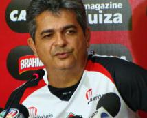 Ney Franco é muito ruim