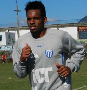 Série B: Com ataque que não faz gol, Geninho busca alternativas no Avaí