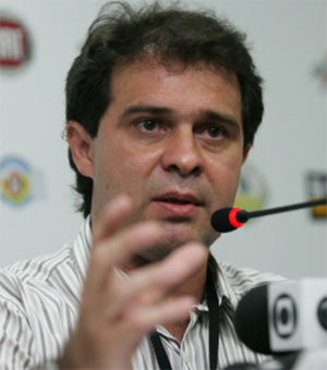 Evandro Leitão conseguiu se eleger Deputado e esqueceu do Ceará