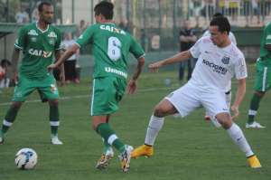 Enderson Moreira valoriza ponto obtido pelo Santos fora de casa