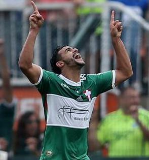 Henrique, do Palmeiras, artilheiro do brasileiro com 15 gols