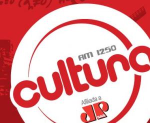 Rádio FI transmite briga pelo acesso e duelo de desesperados nesta terça-feira