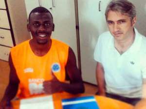 Cruzeiro acerta com  lateral Allano, do Botafogo