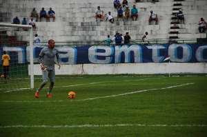 Série D: Everson desfalca Confiança diante do Tombense