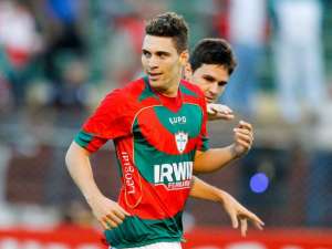 Série B: Ex-meia da Portuguesa, Moisés lamenta rebaixamento para a Série C