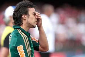 Faremos o possível para renovar com Valdivia, diz Paulo Nobre