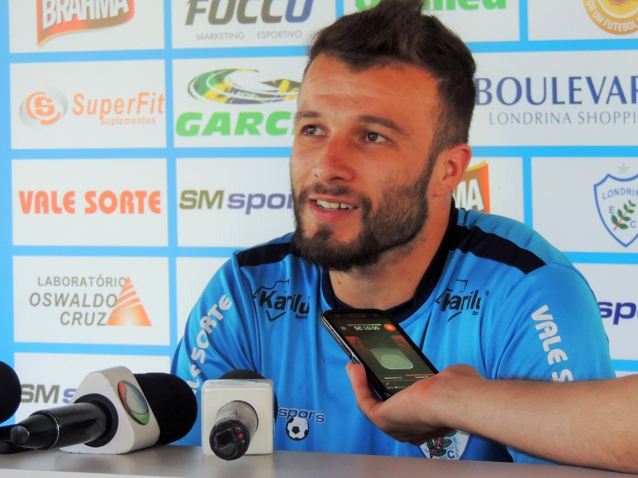 Bruna Batata é o artilheiro e a esperança de gols do Londrina diante do Brasil de Pelotas