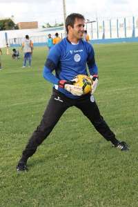 Série D: Max fará sua primeira partida como titular pelo Confiança na competição