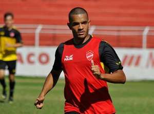 Série B: Com três meses de salários atrasados, Vila Nova pode perder artilheiro Jheimy