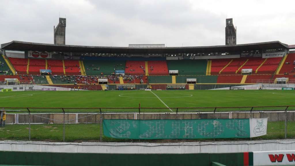 O futuro do simpático Estádio do Canindé ainda é incerto