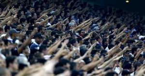 E agora? Endividado, Corinthians poderá fechar ano no vermelho