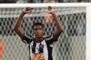 No Atlético Mineiro, Levir Culpi volta a relacionar Jô e Leonardo Silva