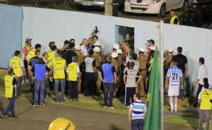 Série D: Mesmo após confusão, Brasil de Pelotas dormirá em Londrina