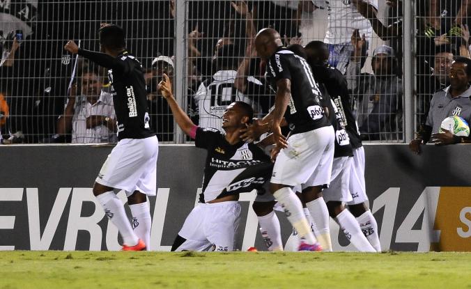 A vitória contra o Avaí foi fundamental para a Ponte Preta continua brigando pelo título