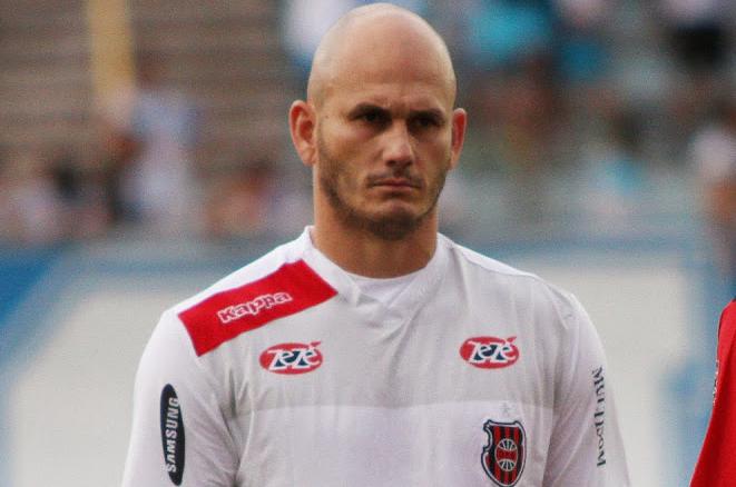 Conforme já foi divulgado pelo Futebol Interior, o árbitro confirma que Martini não chutou a cabeça de Chimbinha