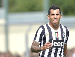 Corinthians pode se desfazer de Pato para repatriar Carlitos Tévez