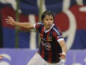 Com proposta da Europa, Óscar Romero fica mais longe do Timão