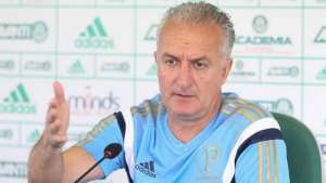 Dorival tem dúvida entre Mazinho e Allione no Palmeiras