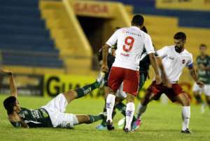 Após derrota na Taça Fares Lopes, Icasa terá três zagueiros para deixar Z4 da Série B