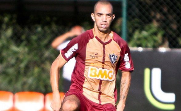 Tardelli recebeu quatro jogos de suspensão do STJD e não enfrenta o Palmeiras