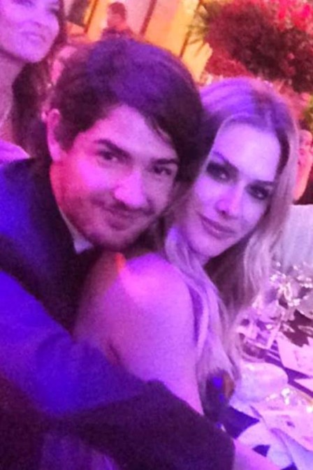 Fiorella Mattheis e Alexandre Pato flagrados em Porto Alegre