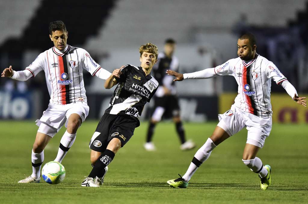 Ponte Preta e Joinville disputam a taça; No primeiro turno, deu Macaca por 2 a 0 - Rodrigo Villalba/AFI